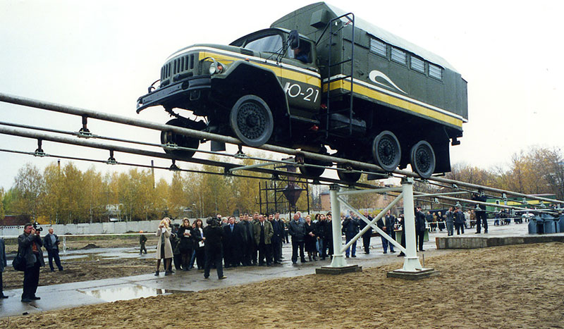 Официальная презентация испытательного полигона струнного транспорта, октябрь 2001 г