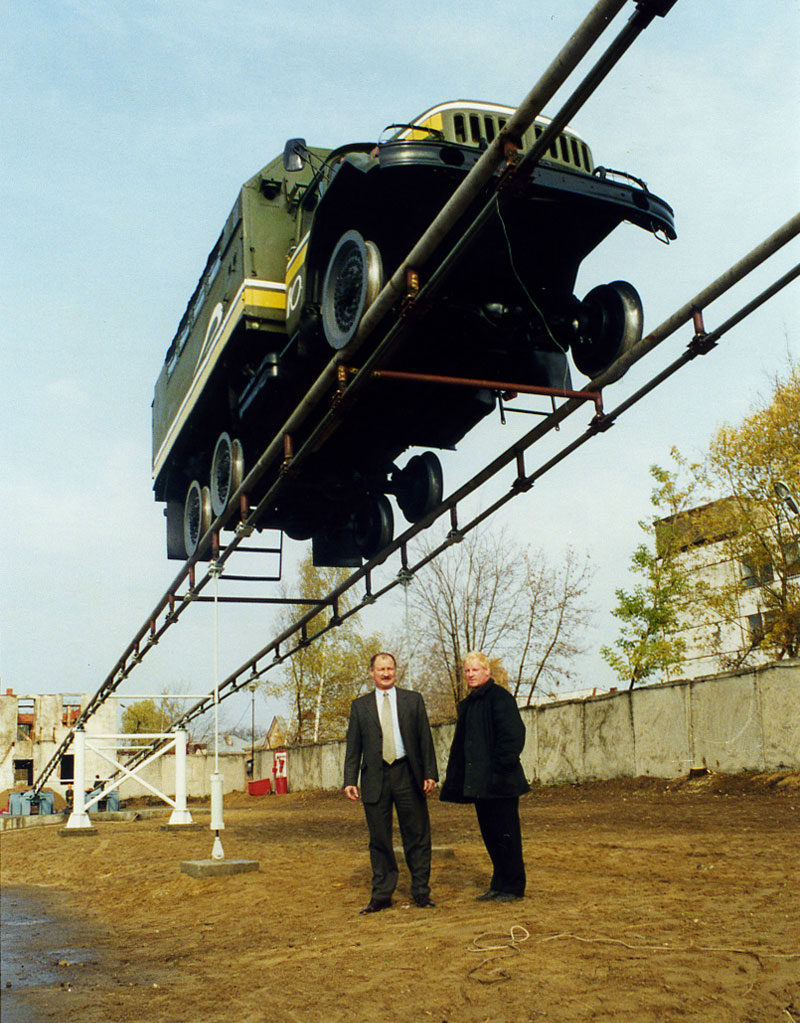 Комплексные испытания путевой структуры 150-метрового полигона СТЮ проходили осенью 2001 г